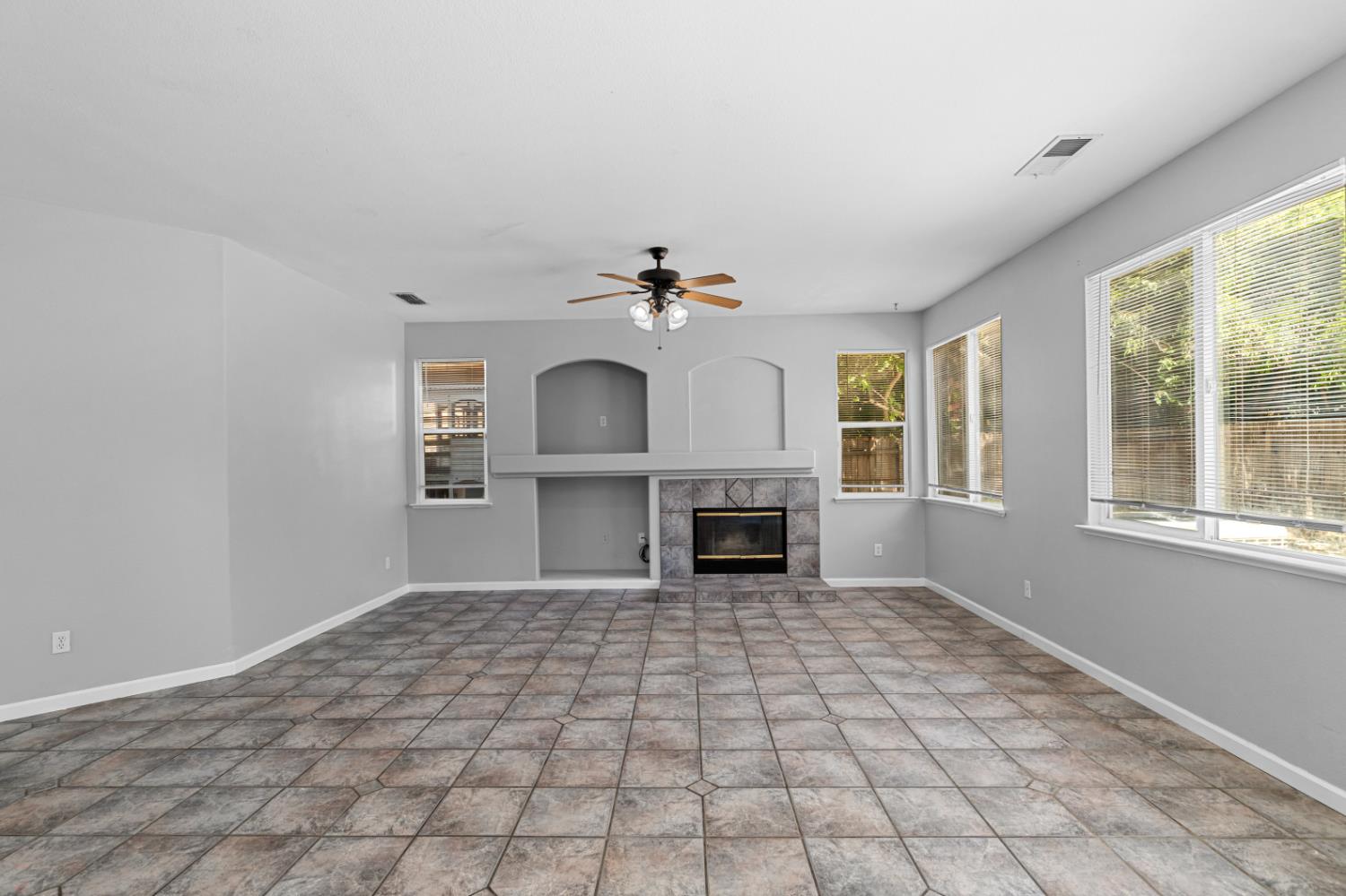 2151 LYDIA BRADLEY Street