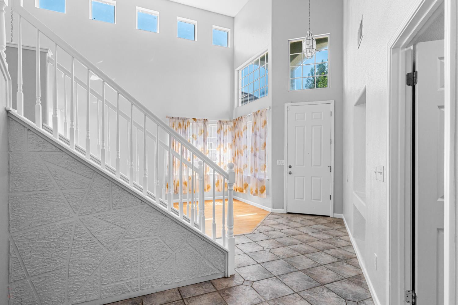 2151 LYDIA BRADLEY Street