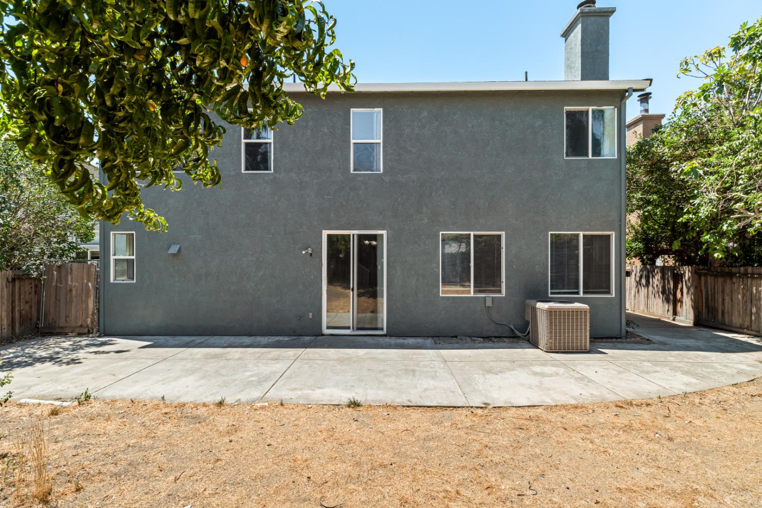 2151 LYDIA BRADLEY Street