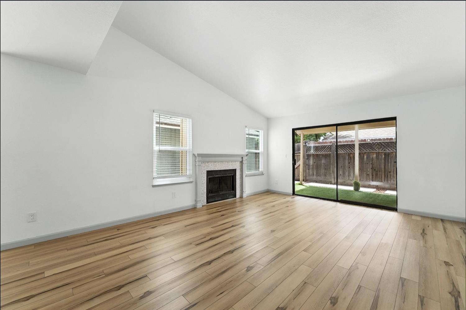 1148 Bleu Chapelle Court