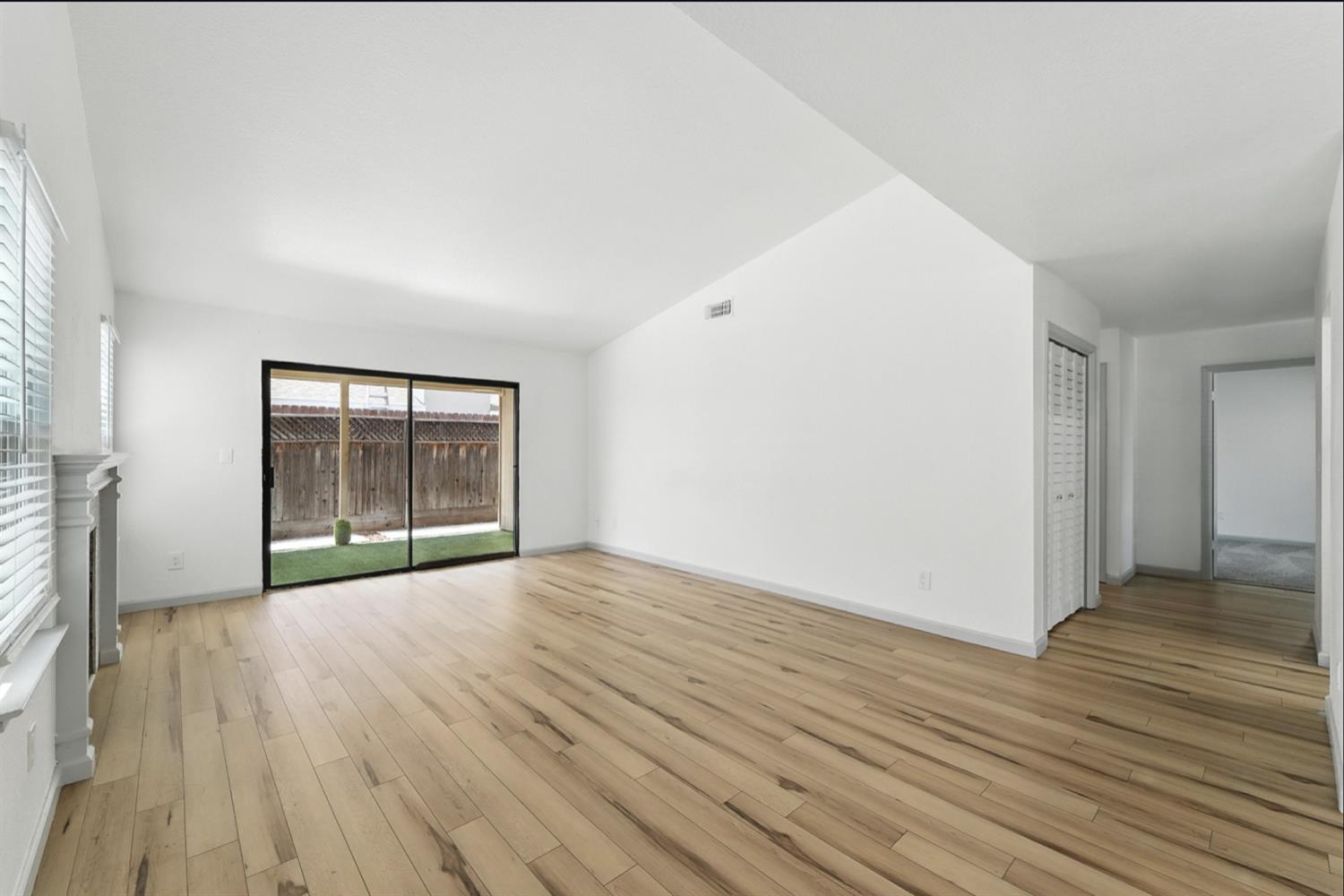 1148 Bleu Chapelle Court