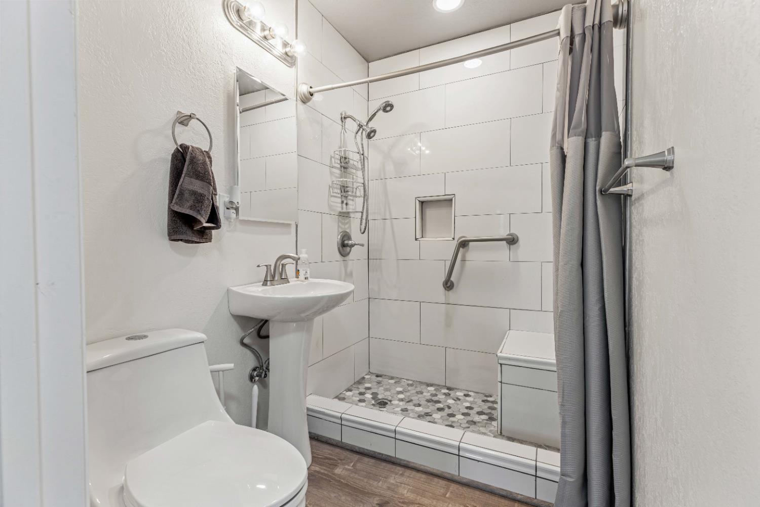 2800 S Mitchell Road