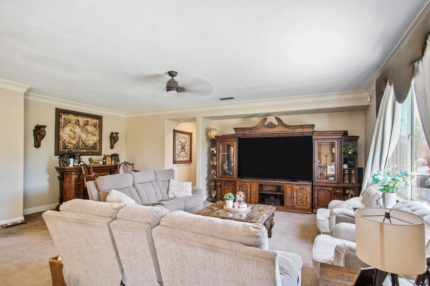 3880 Old Oak Drive