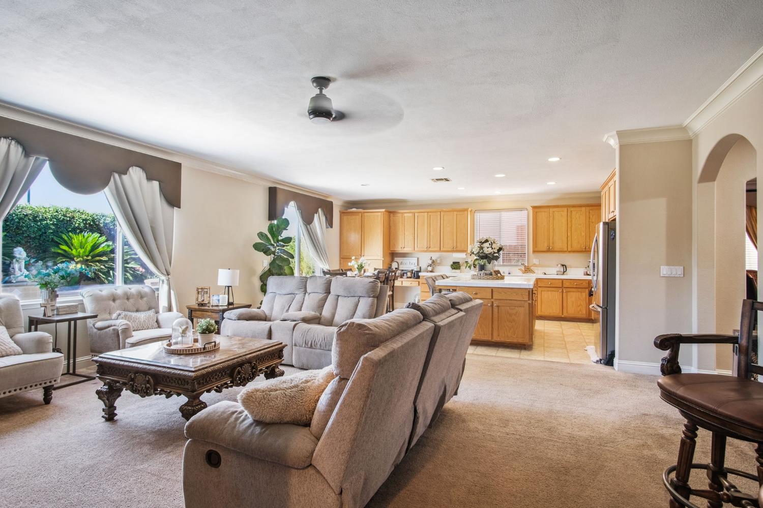 3880 Old Oak Drive