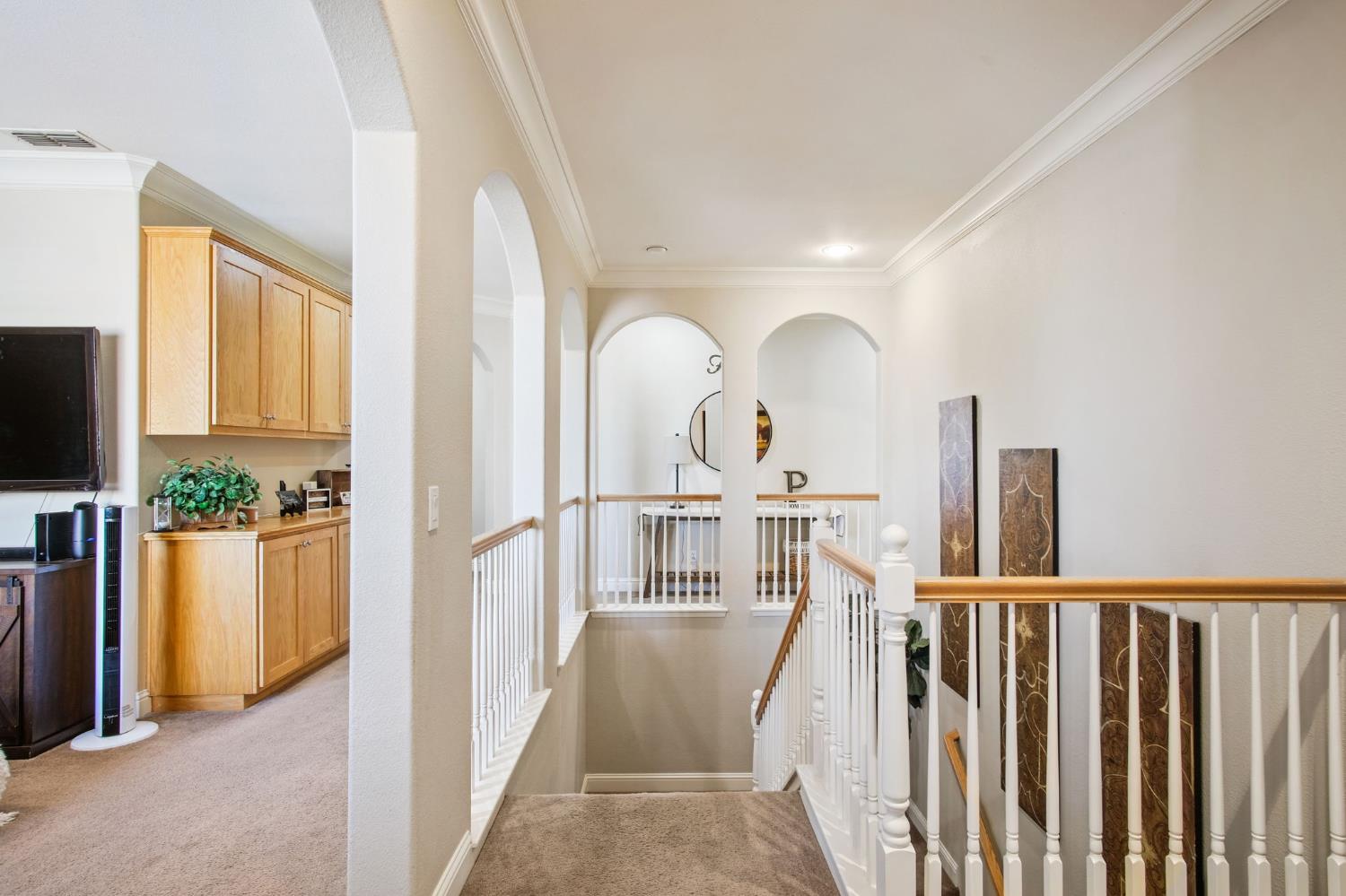 3880 Old Oak Drive