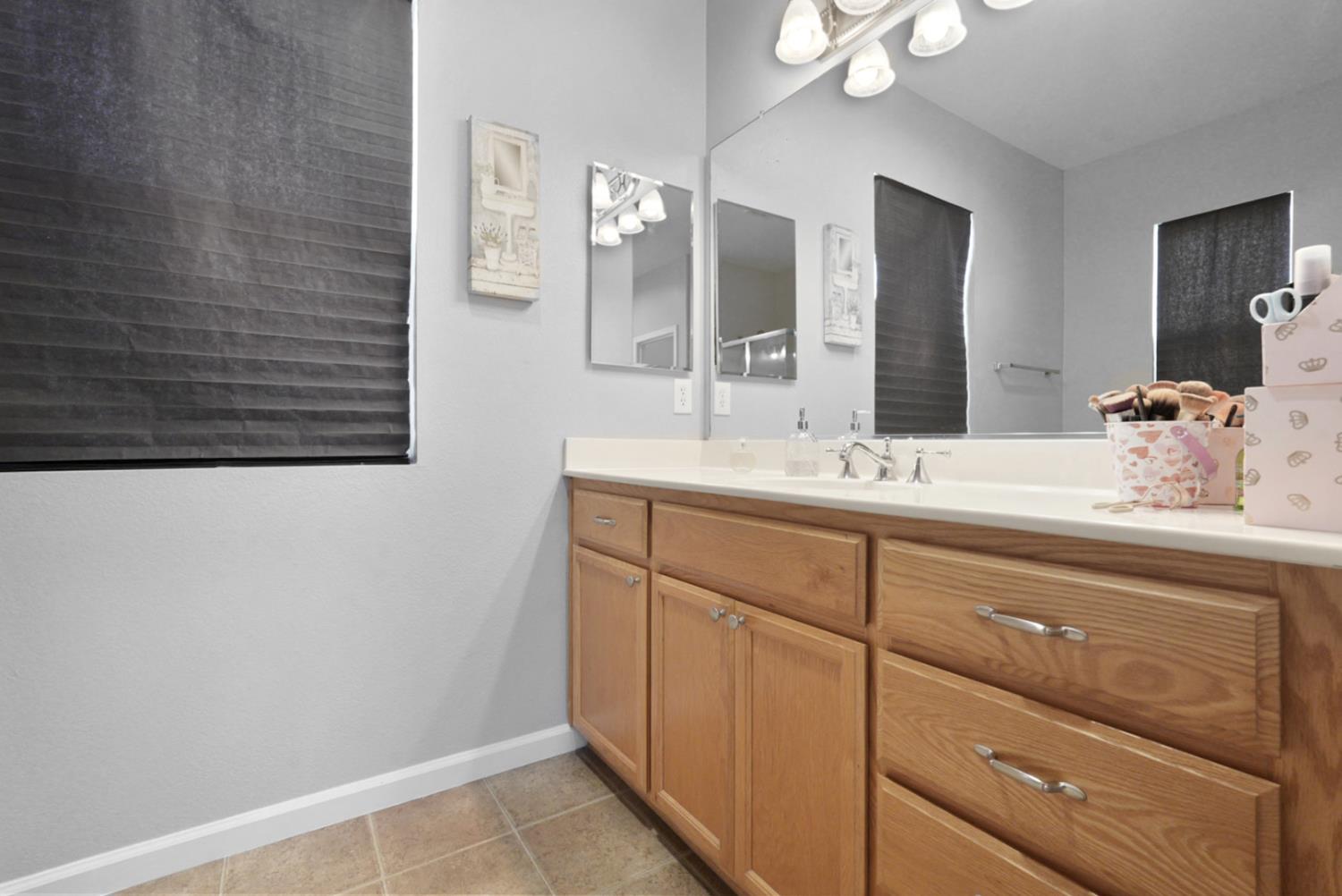 5305 Cottage Cove Drive