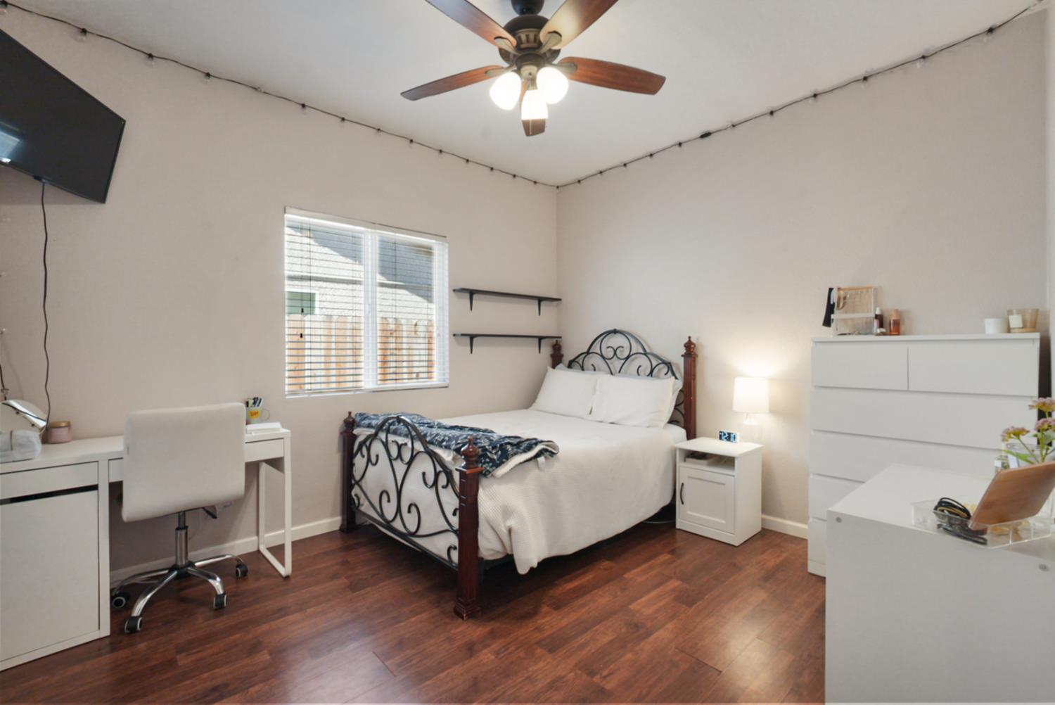 1630 Glacier Bay Lane