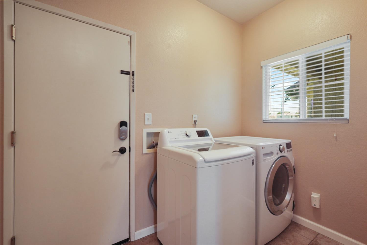 1630 Glacier Bay Lane