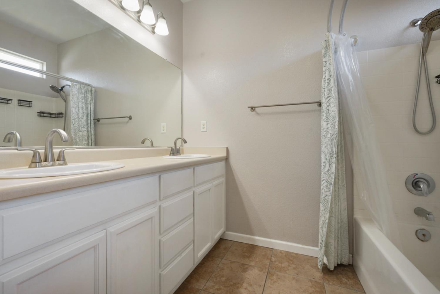 1630 Glacier Bay Lane