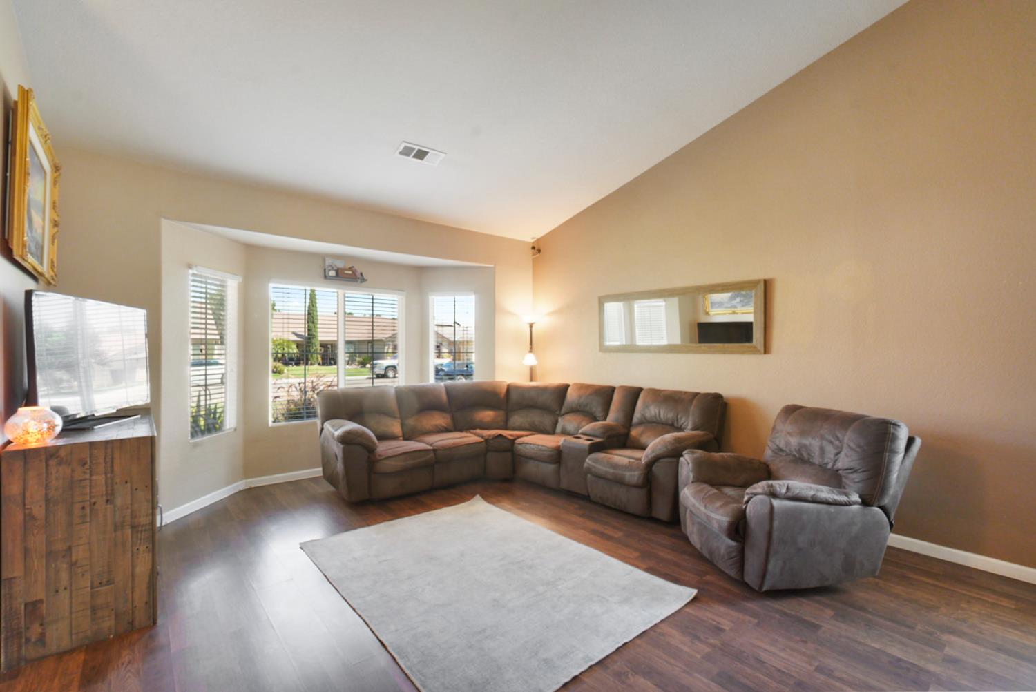 1630 Glacier Bay Lane