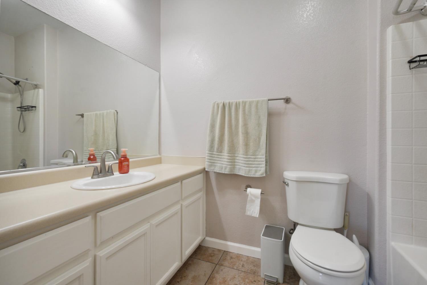 1630 Glacier Bay Lane