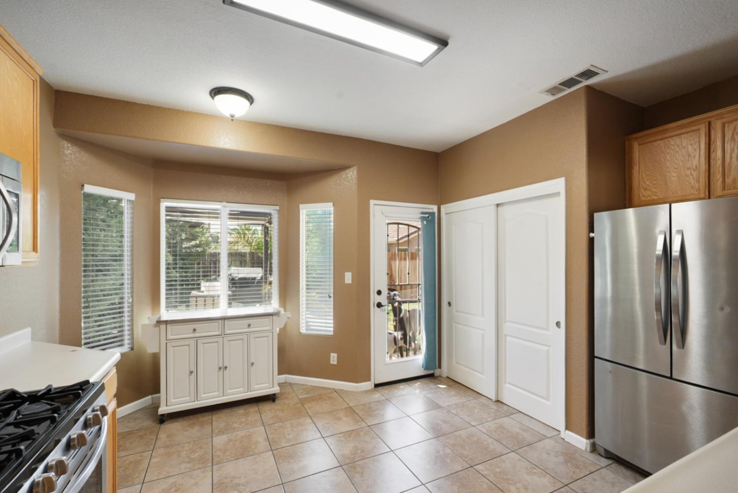 1630 Glacier Bay Lane