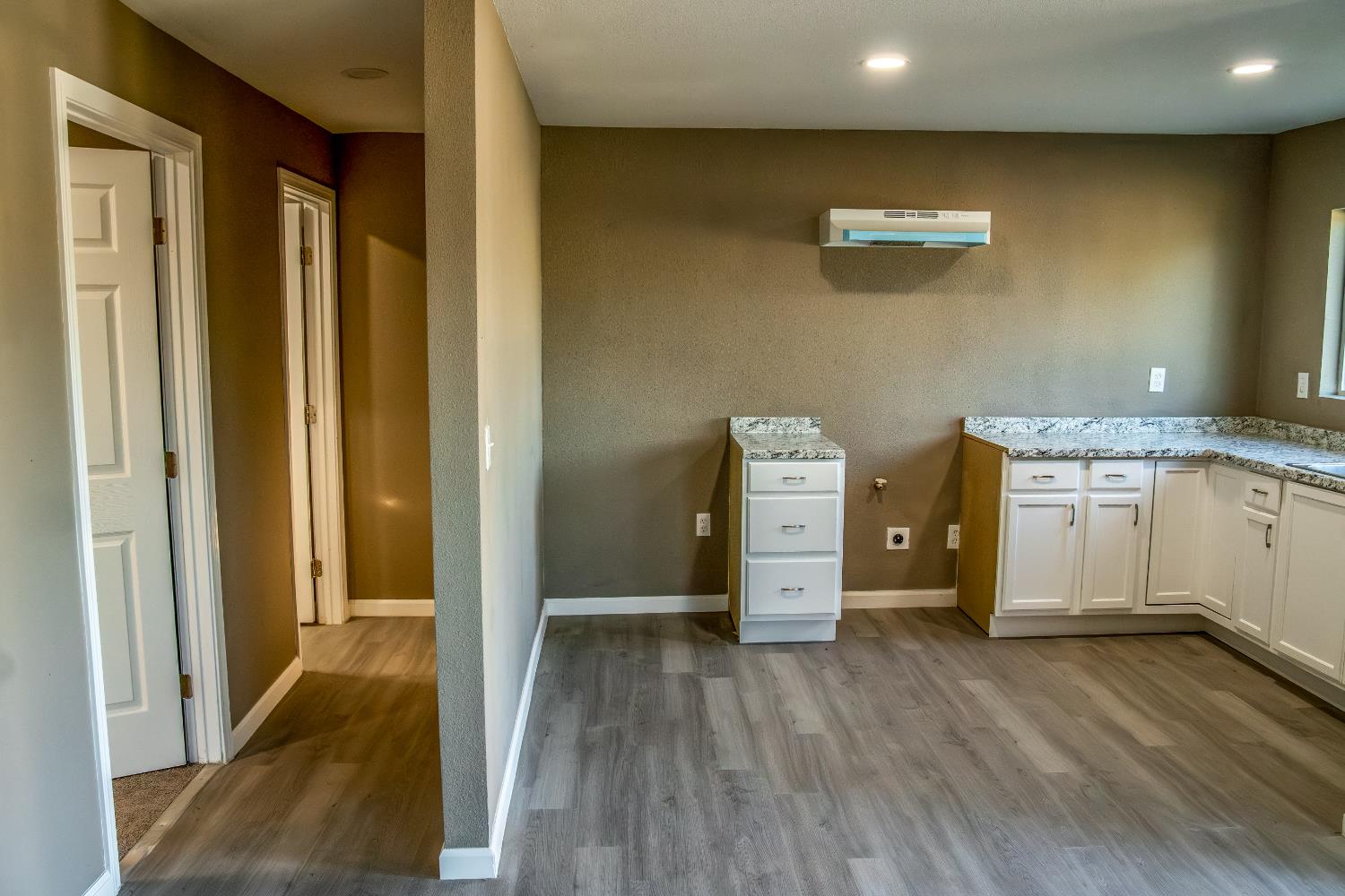 1415 Avondale Avenue