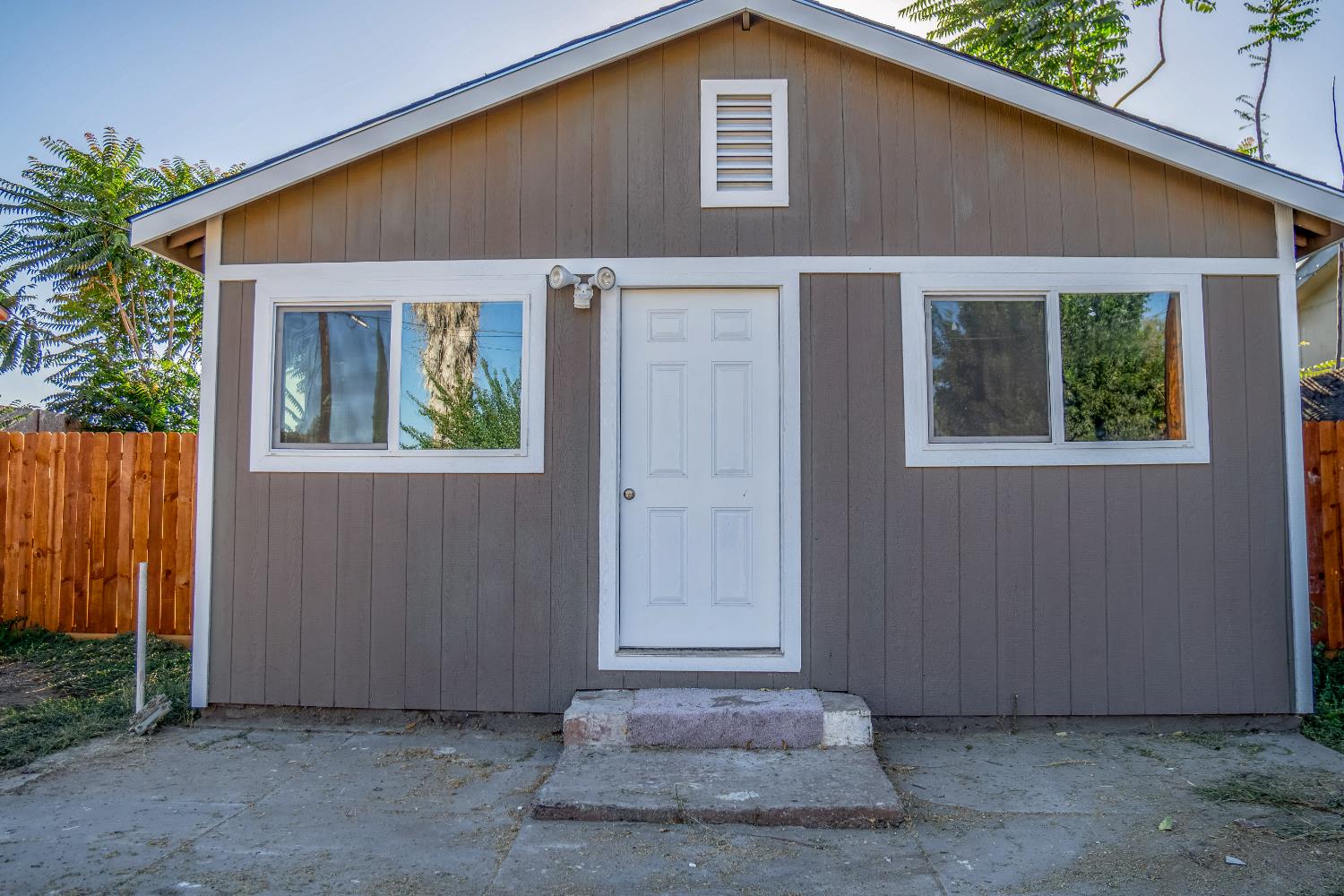 1415 Avondale Avenue