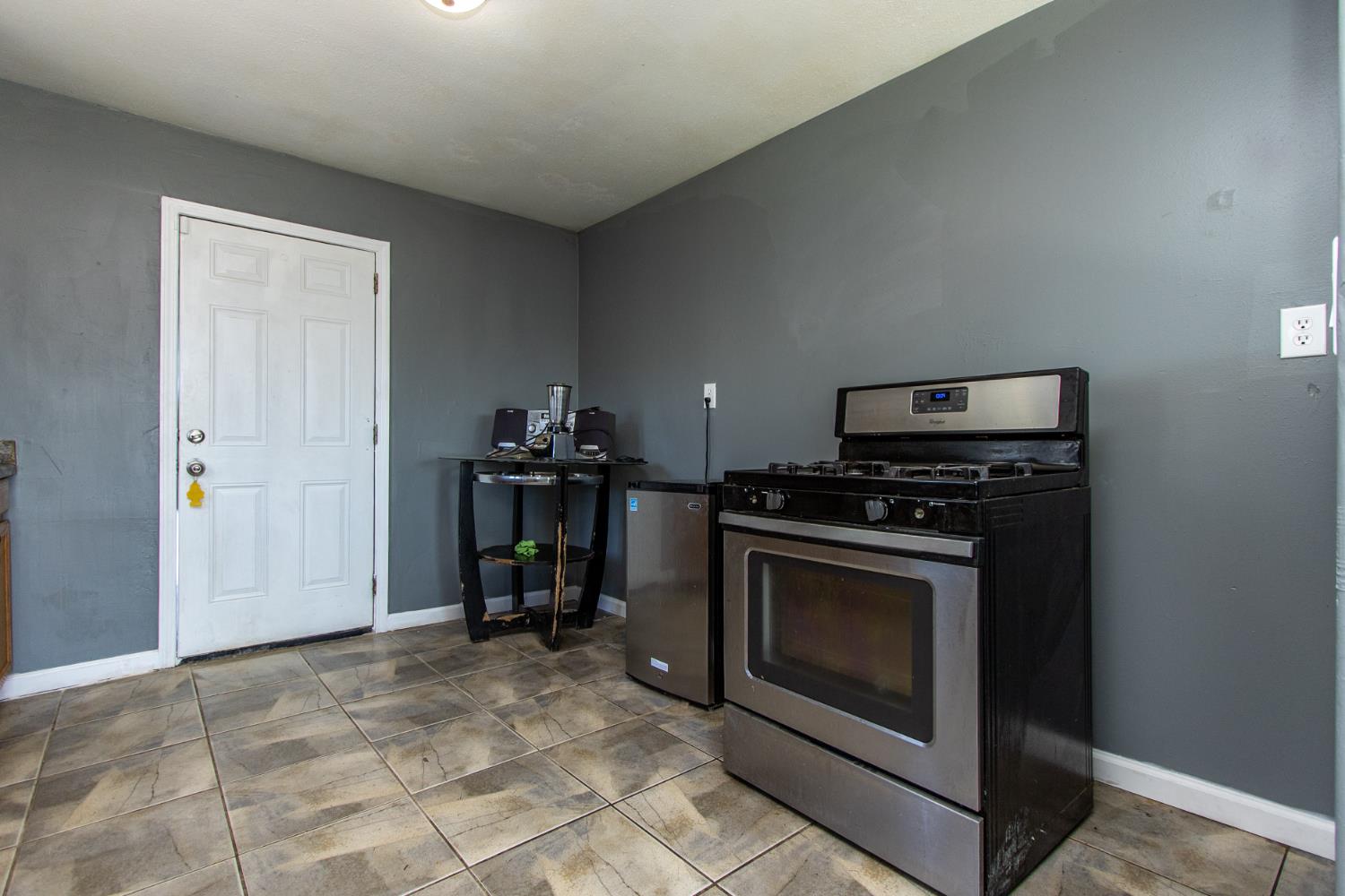 1229 Main Street