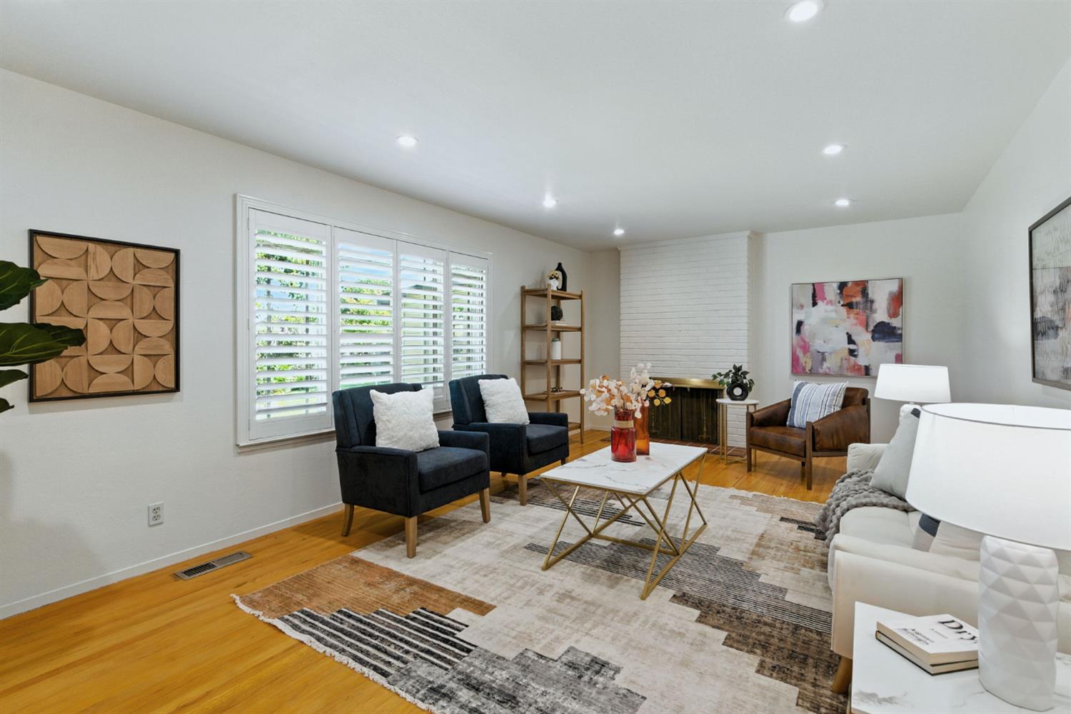 2039 W Benjamin Holt Drive