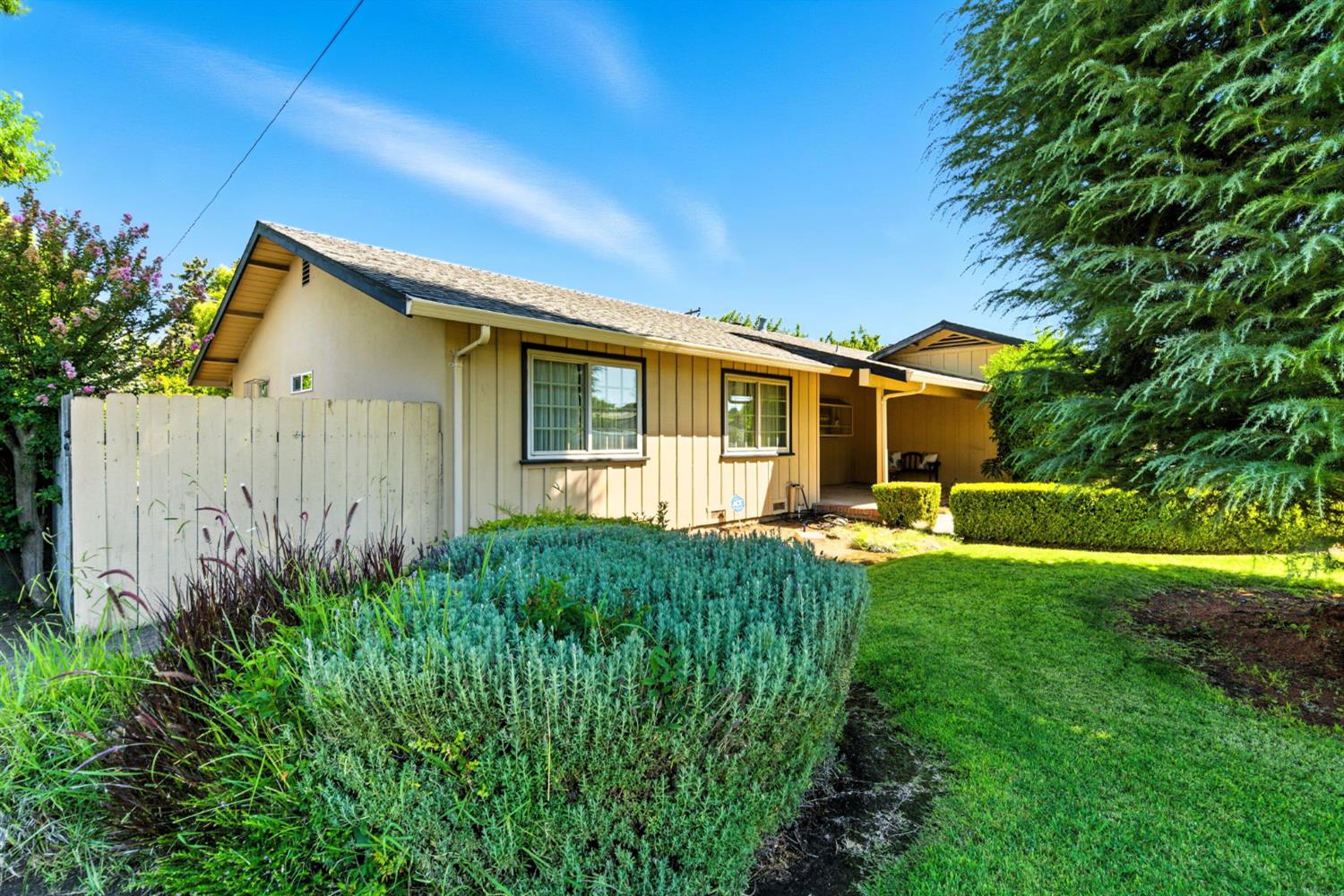 2039 W Benjamin Holt Drive