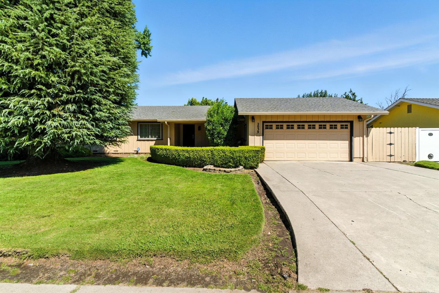 2039 W Benjamin Holt Drive