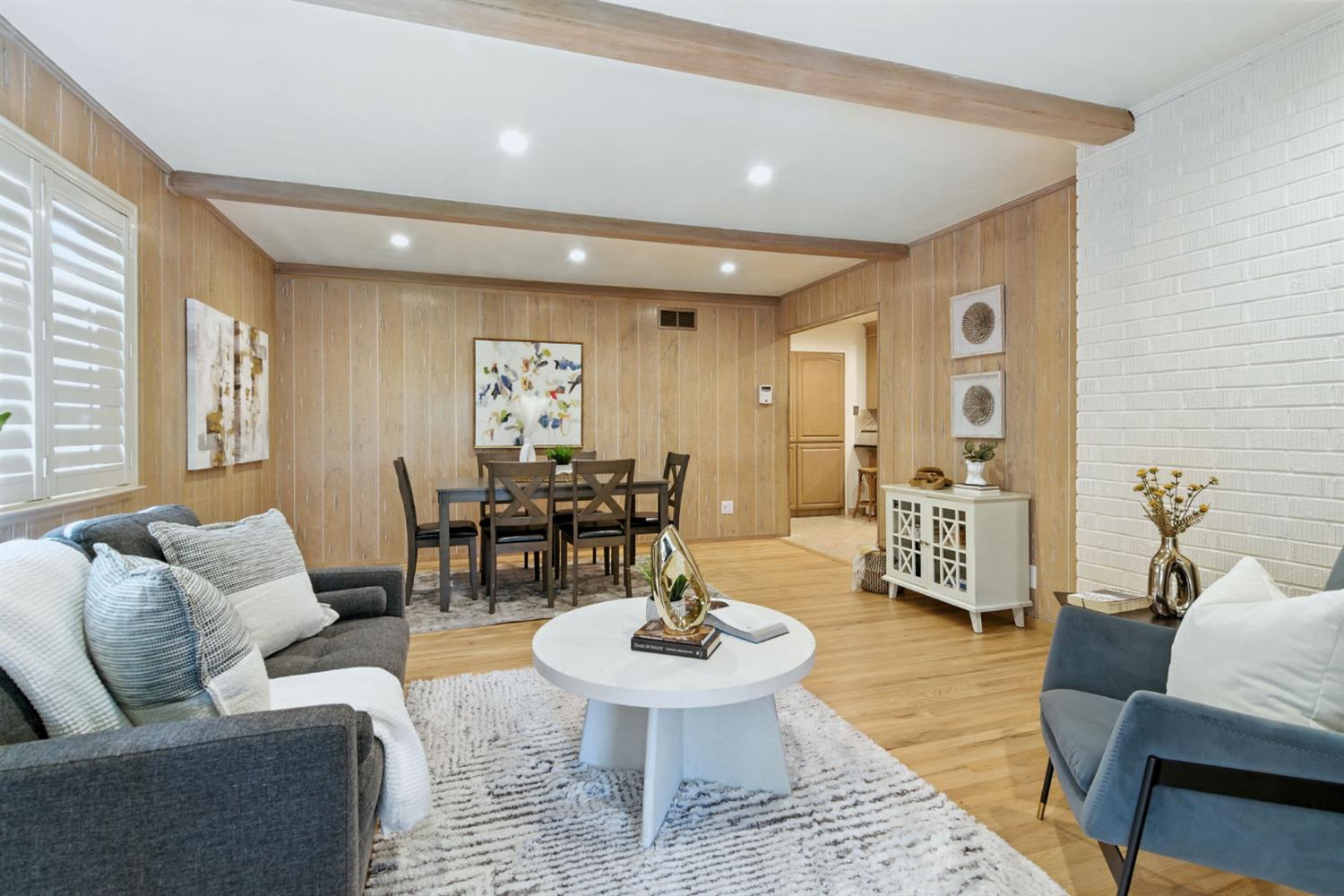 2039 W Benjamin Holt Drive