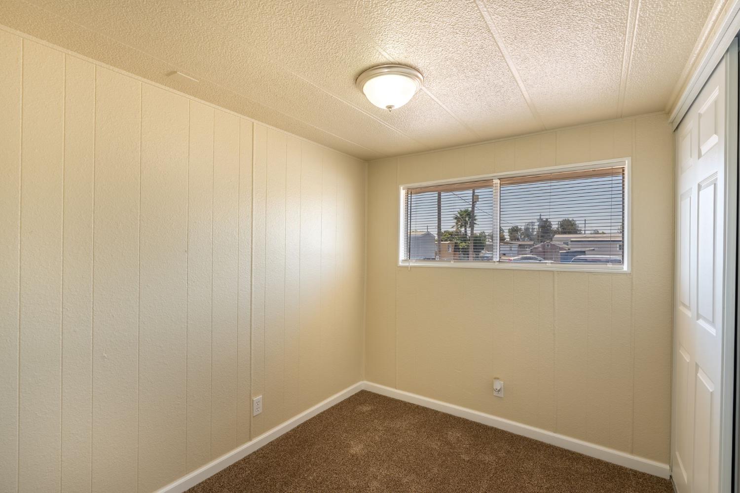 2355 Atwater Blvd 18
