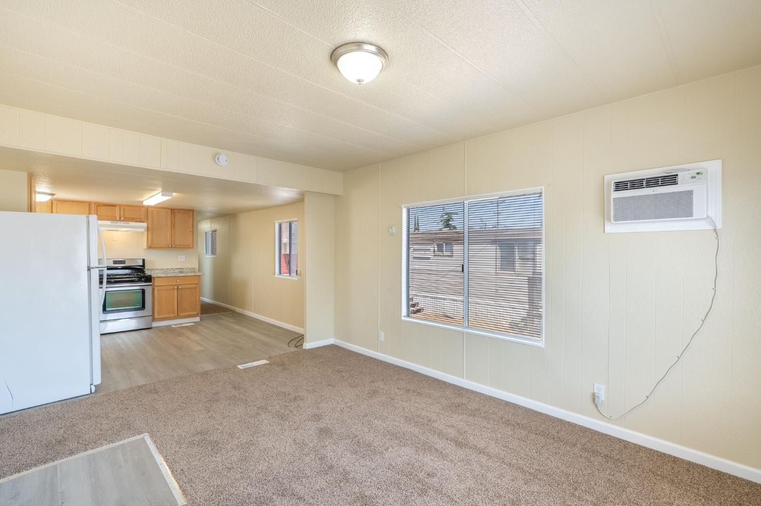 2355 Atwater Blvd 18
