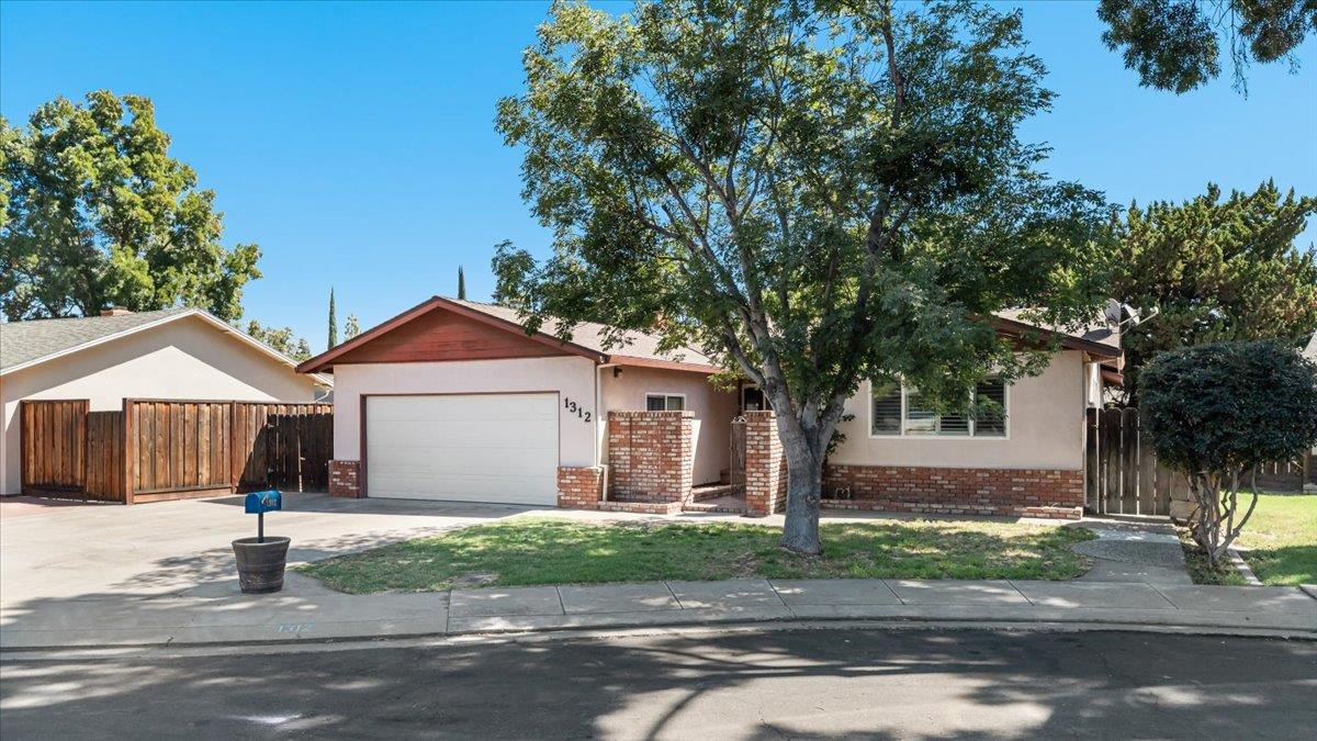 1312 Ginnywood Court