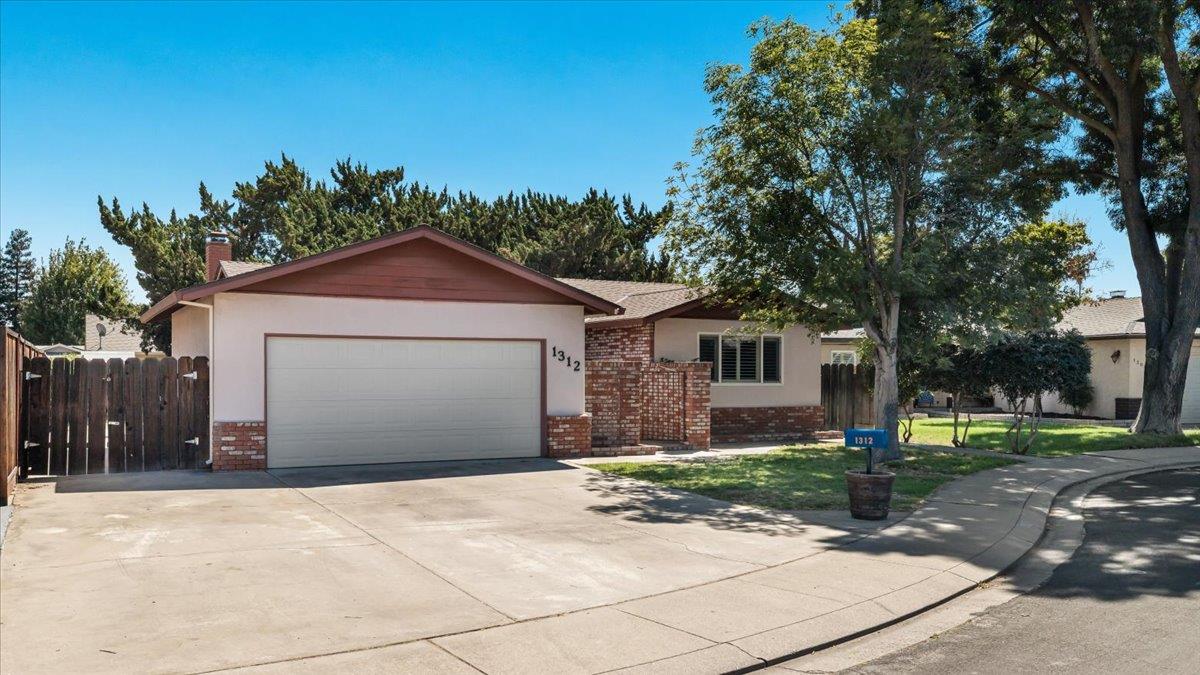 1312 Ginnywood Court