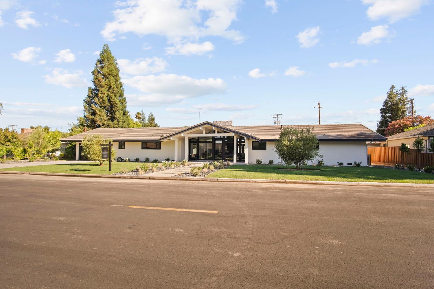 2125 El Capitan Drive