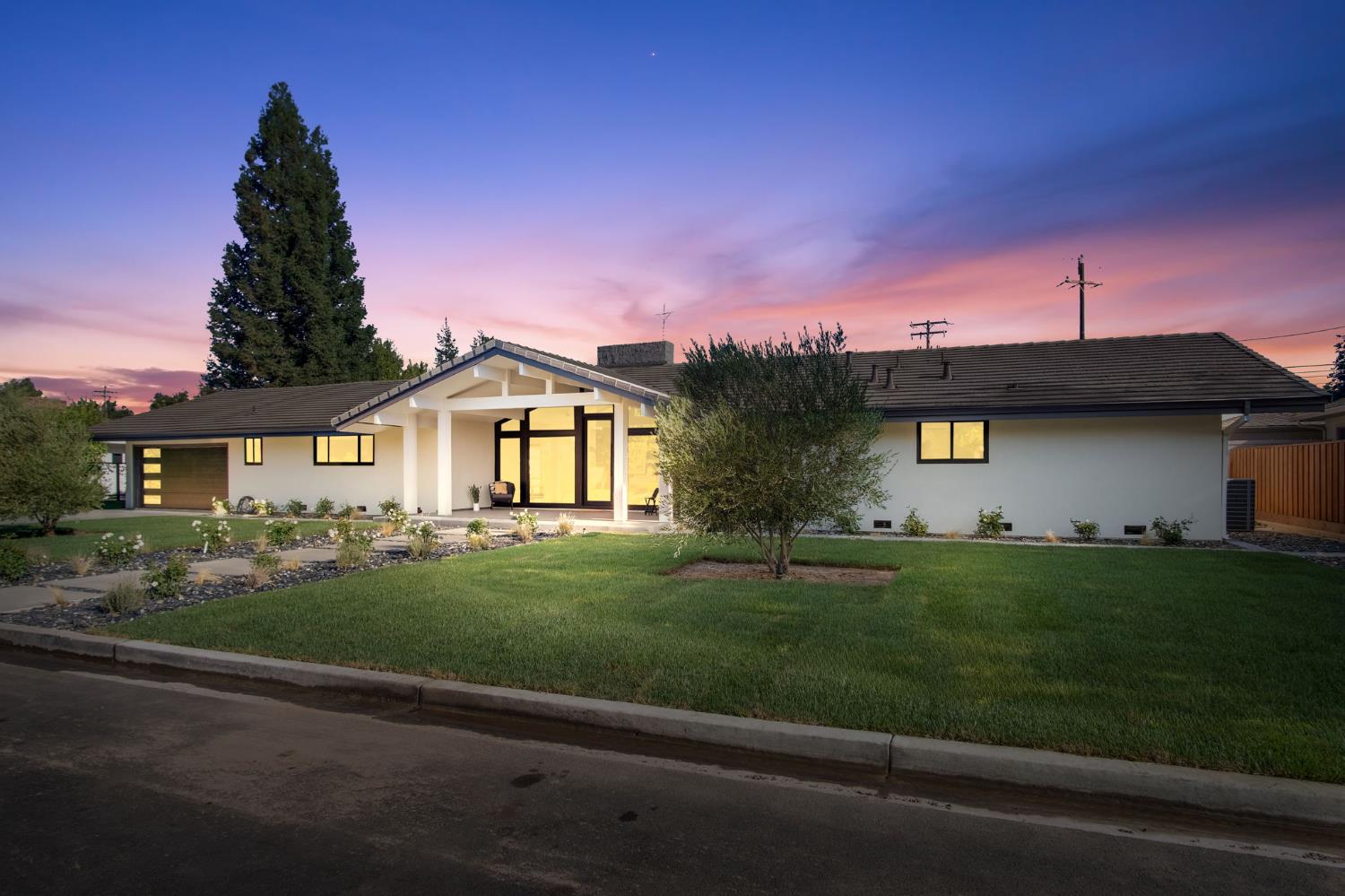 2125 El Capitan Drive