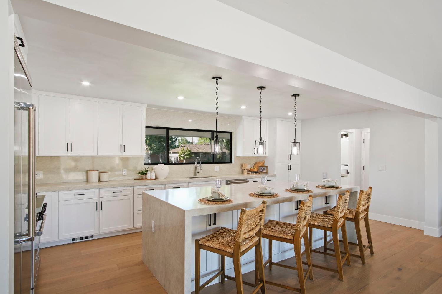 2125 El Capitan Drive