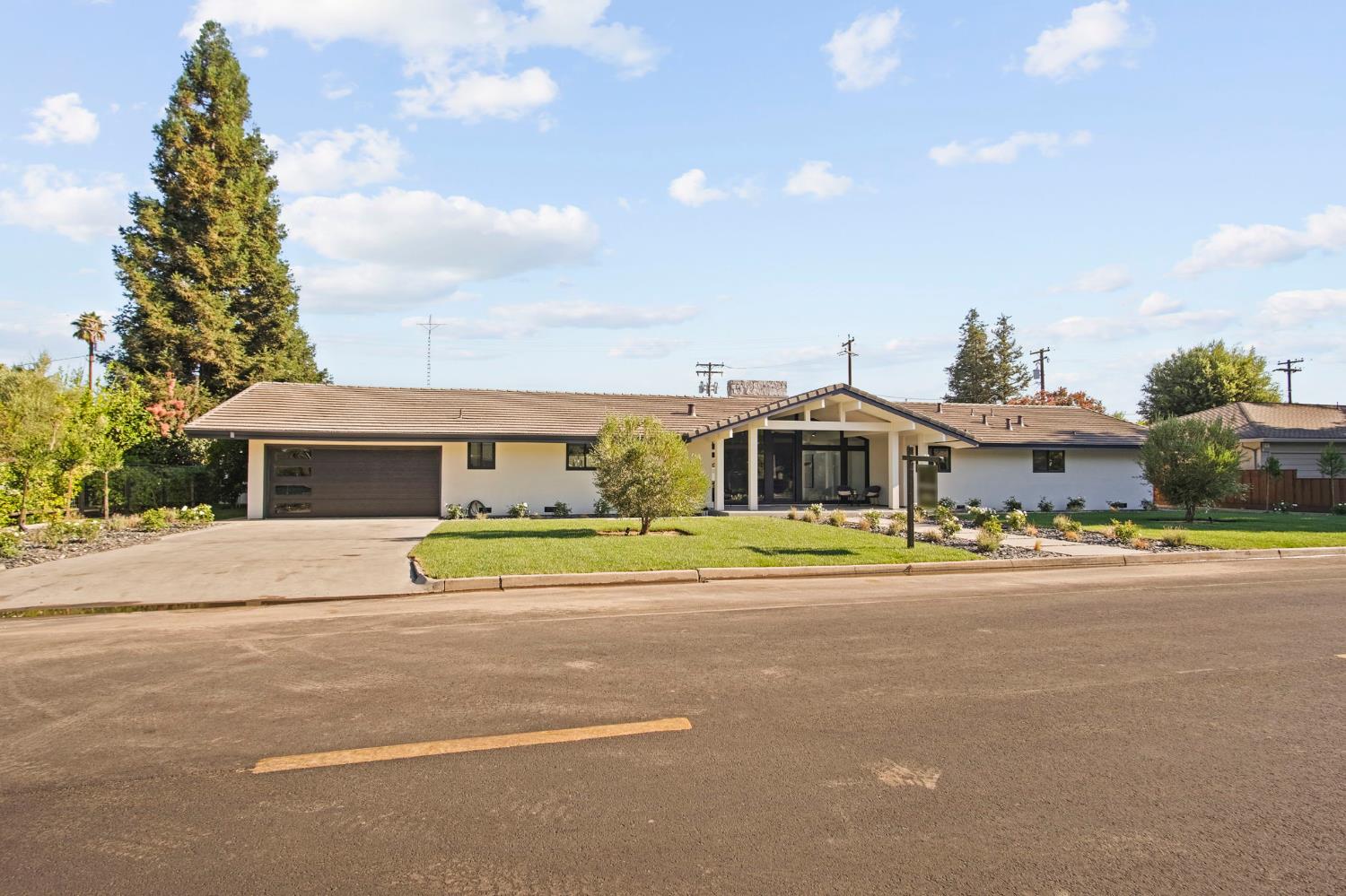 2125 El Capitan Drive
