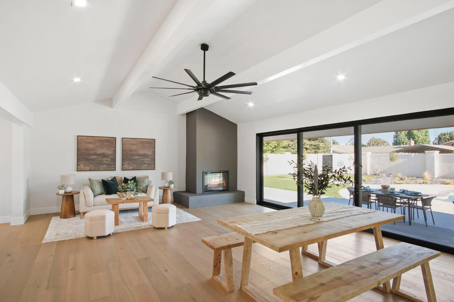 2125 El Capitan Drive