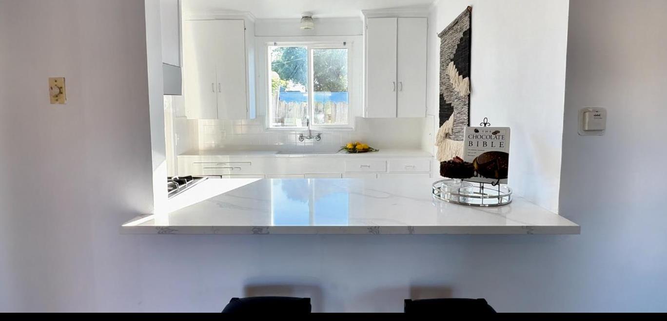 2207 N Sutter Street