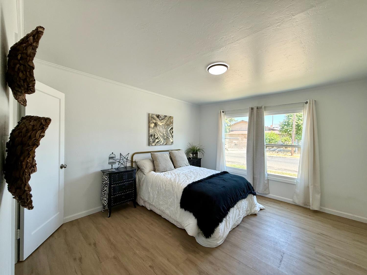 2207 N Sutter Street