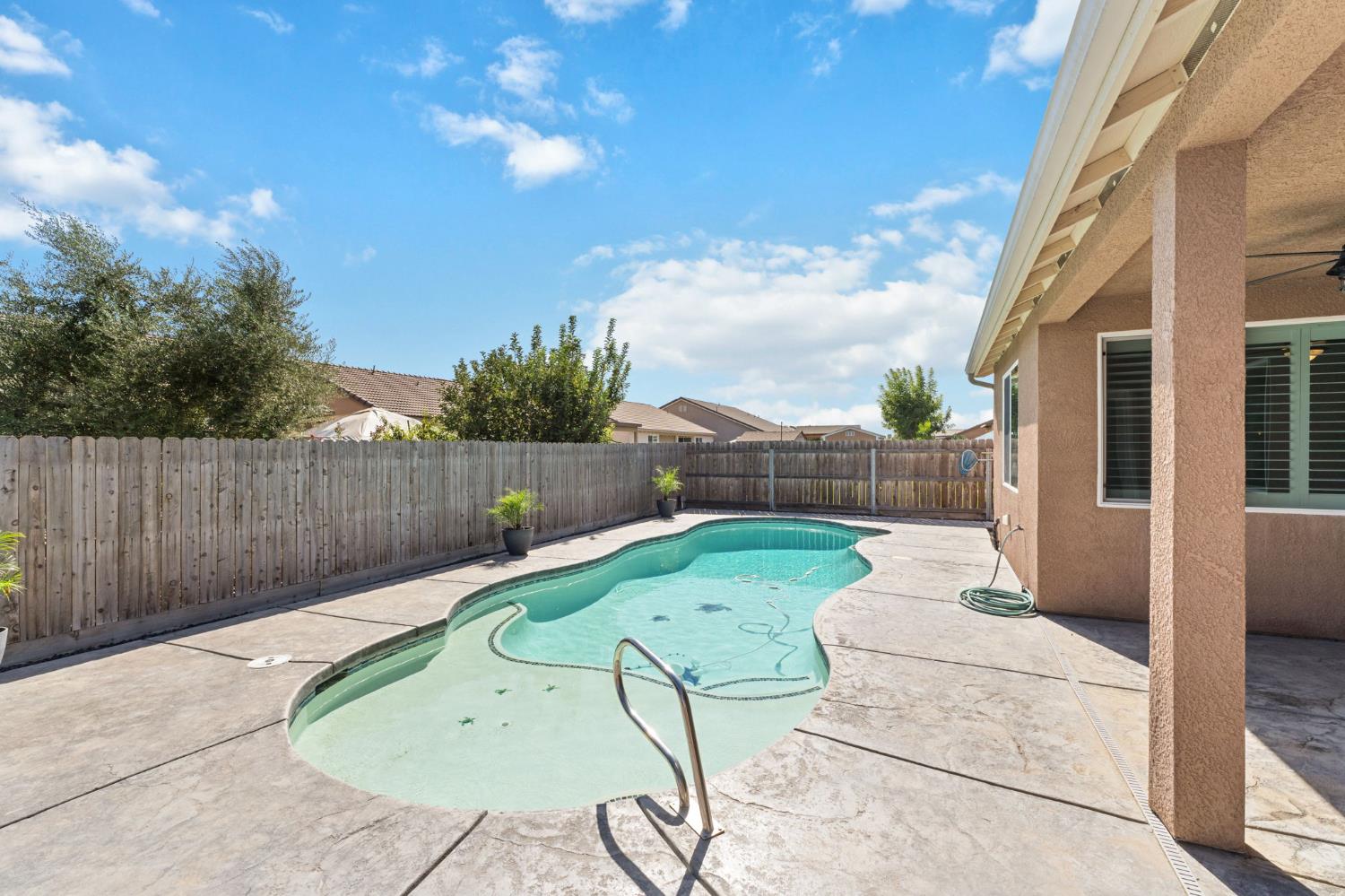 2587 Isleworth Avenue