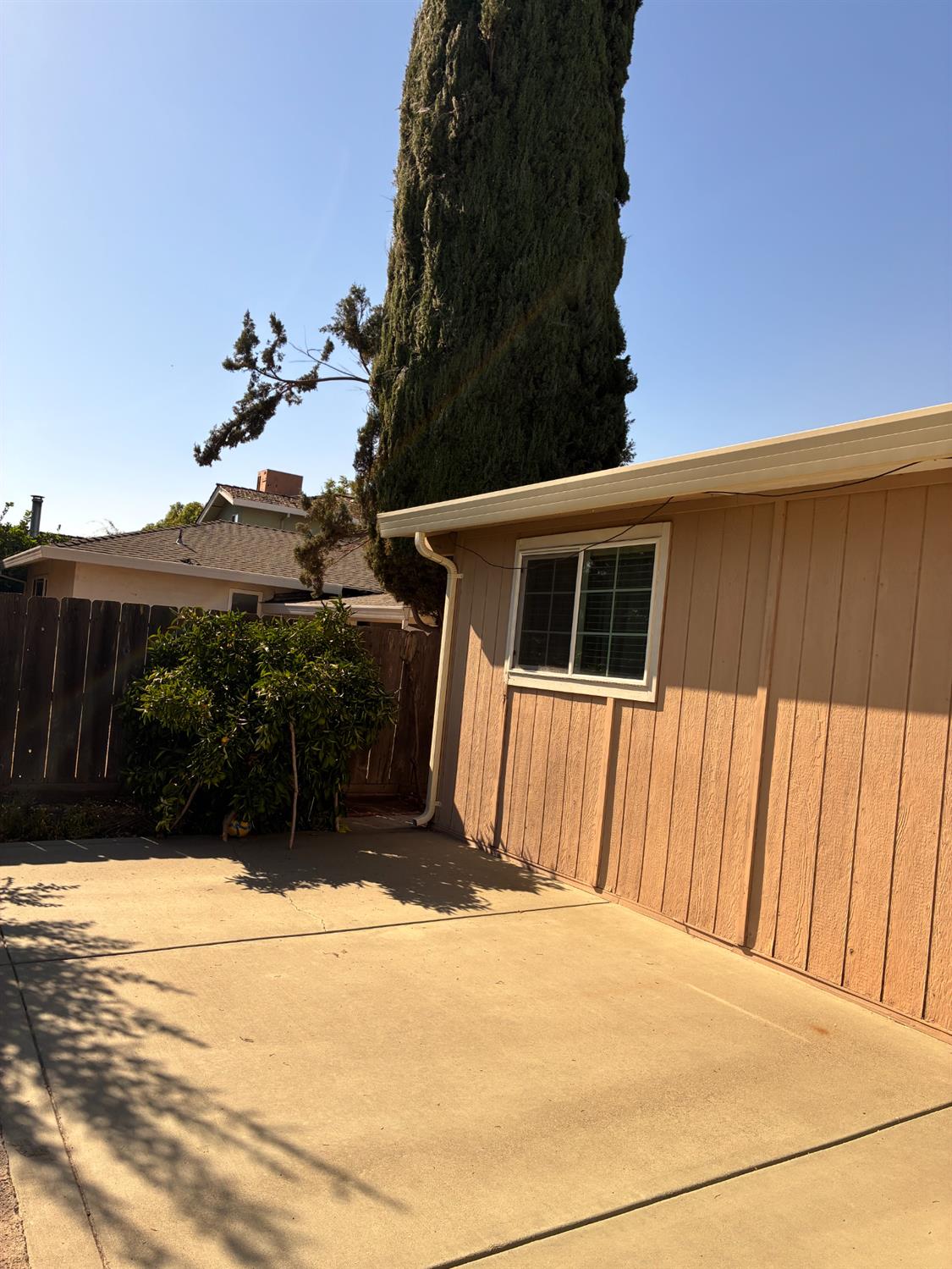 400 E Tuolumne Road
