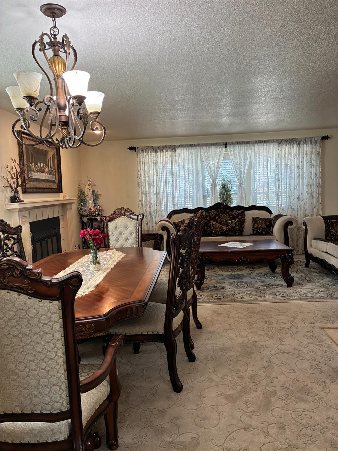400 E Tuolumne Road