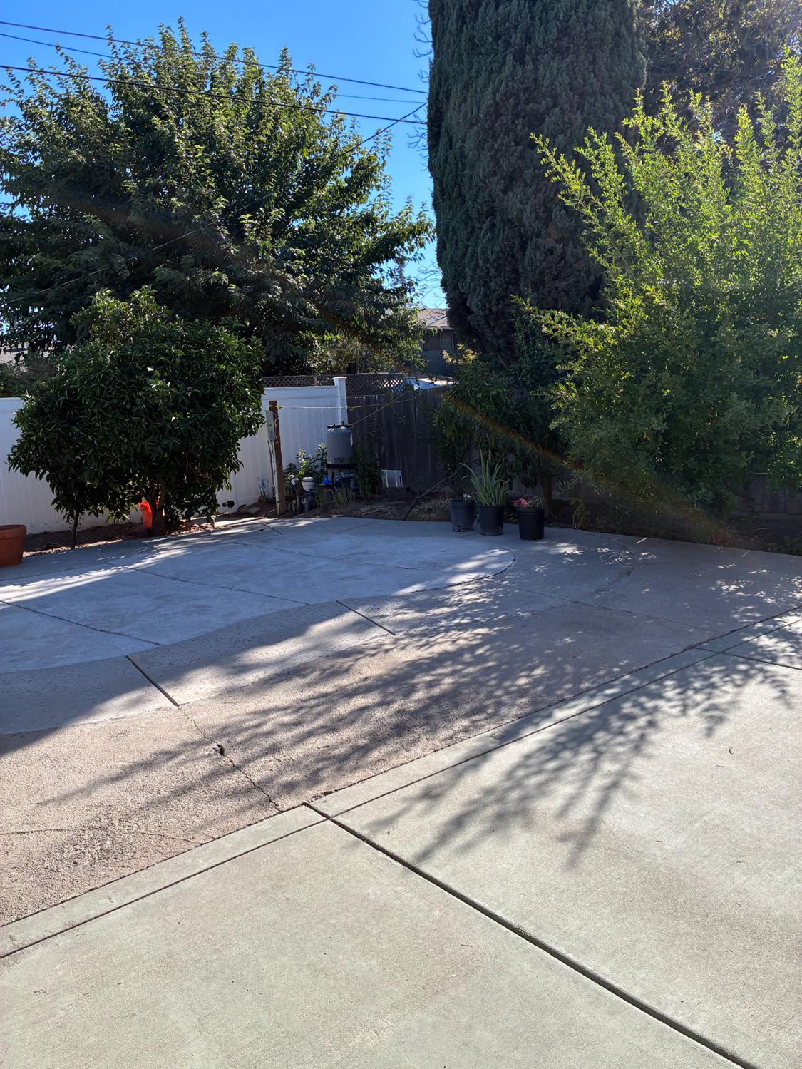400 E Tuolumne Road