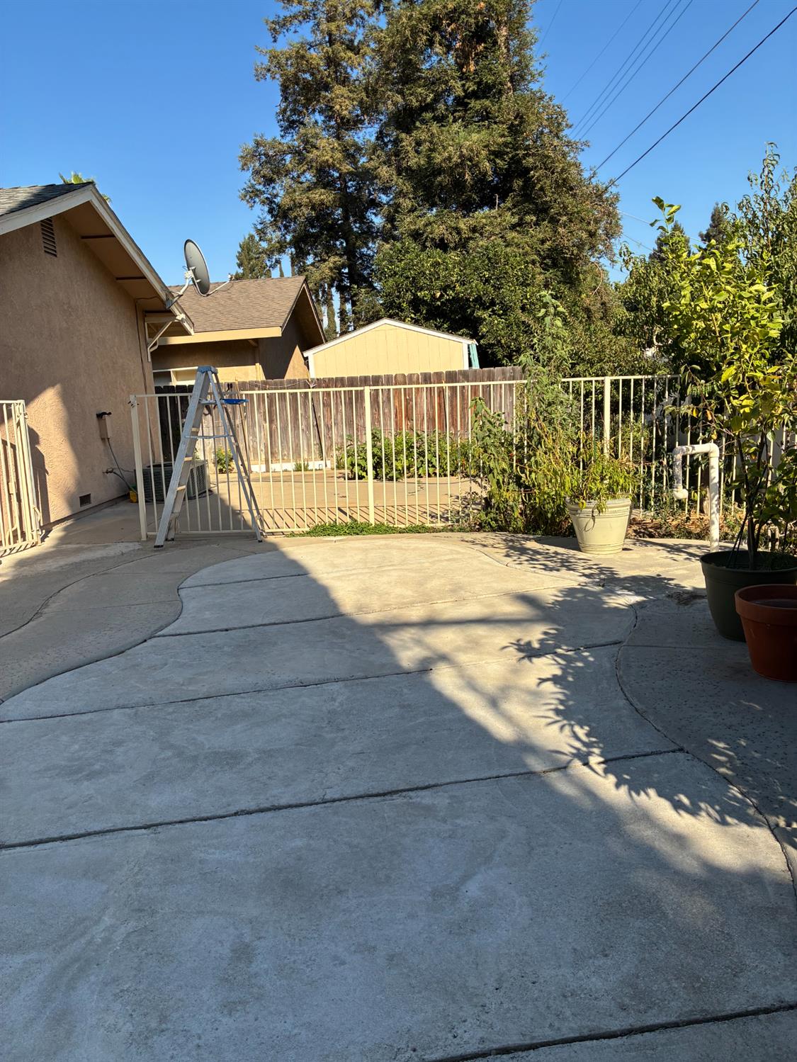 400 E Tuolumne Road