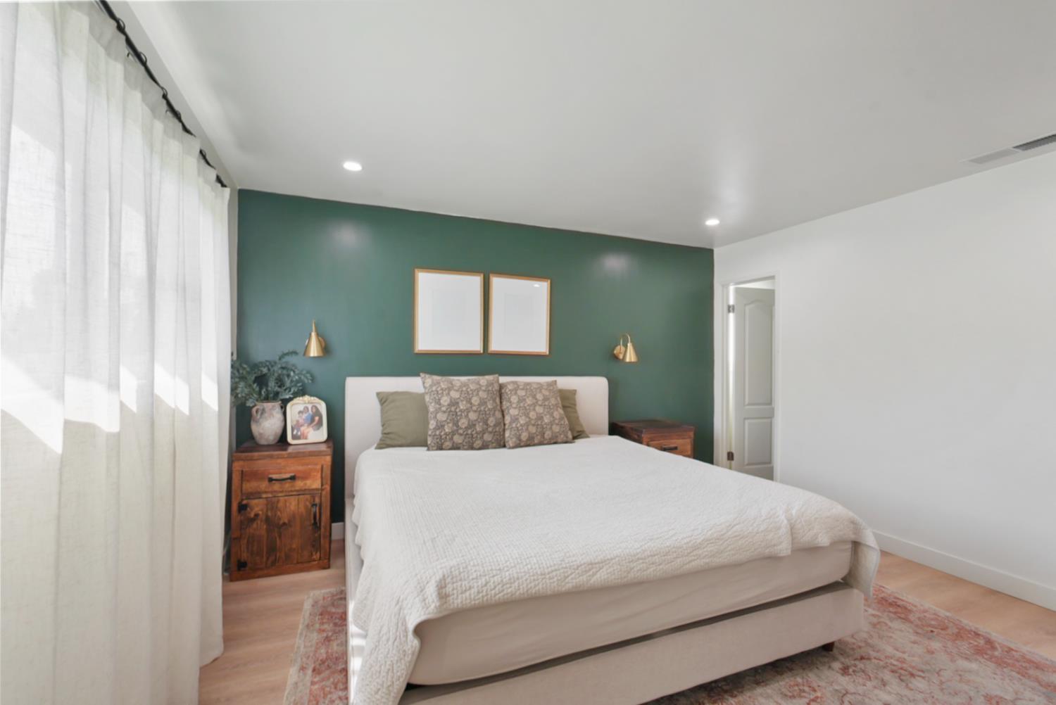 3280 cheyenne Drive