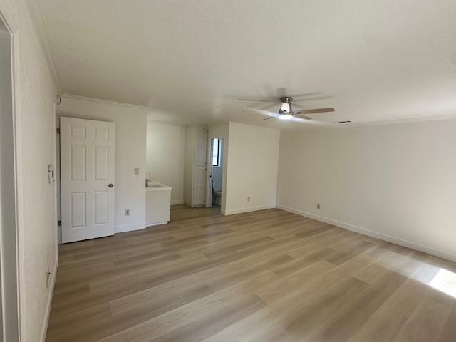 2400 Dutchollow Court