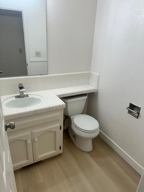 2400 Dutchollow Court