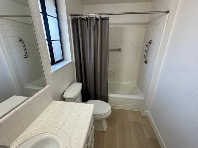 2400 Dutchollow Court