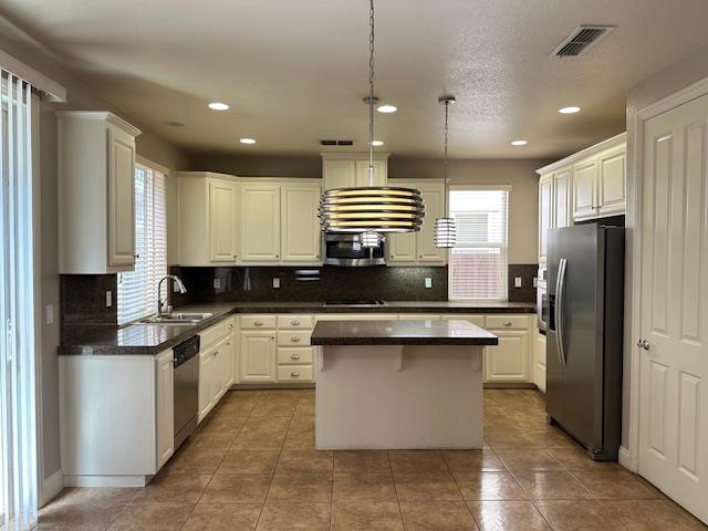 4181 N Berkeley Avenue