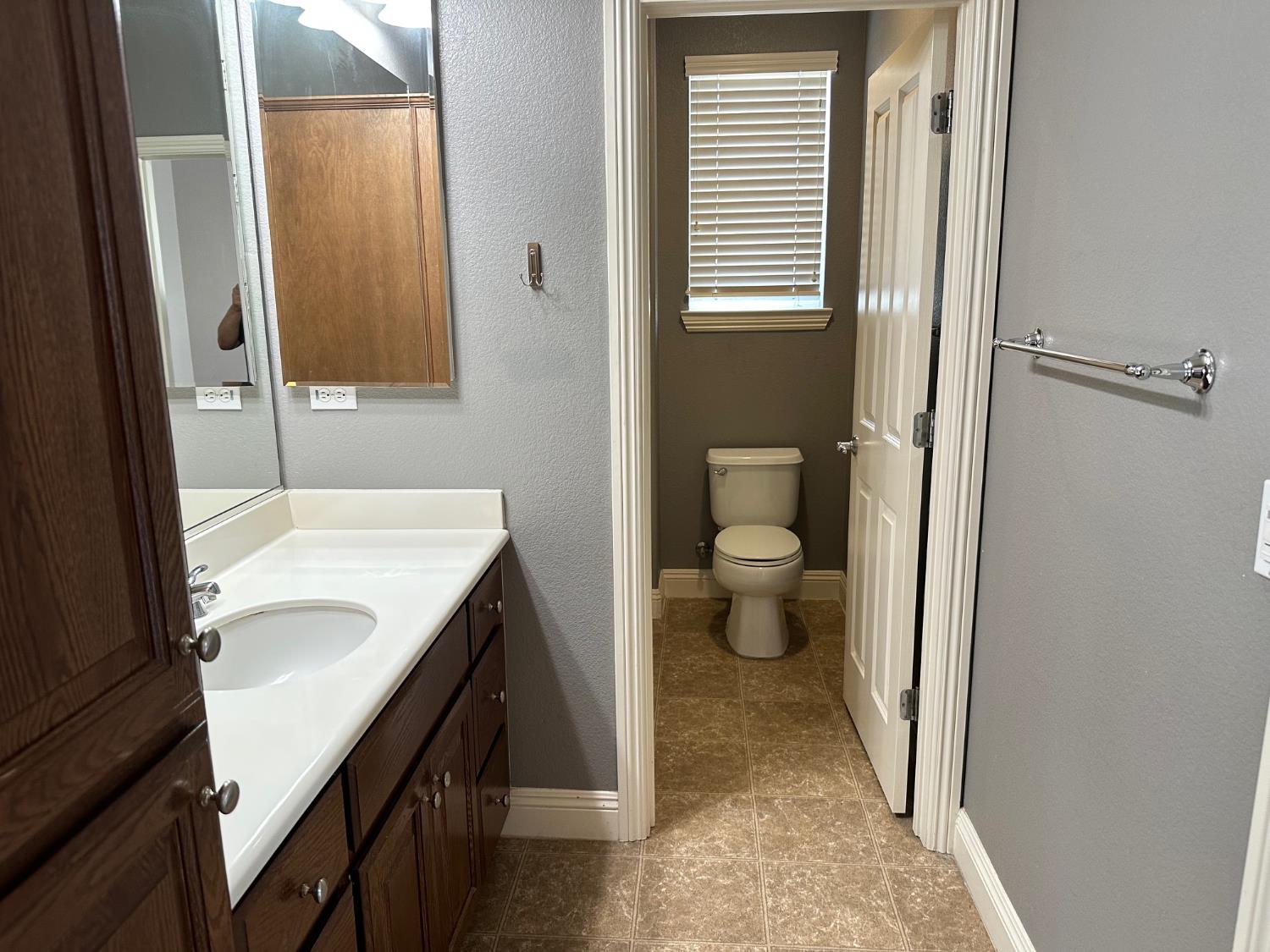 4181 N Berkeley Avenue