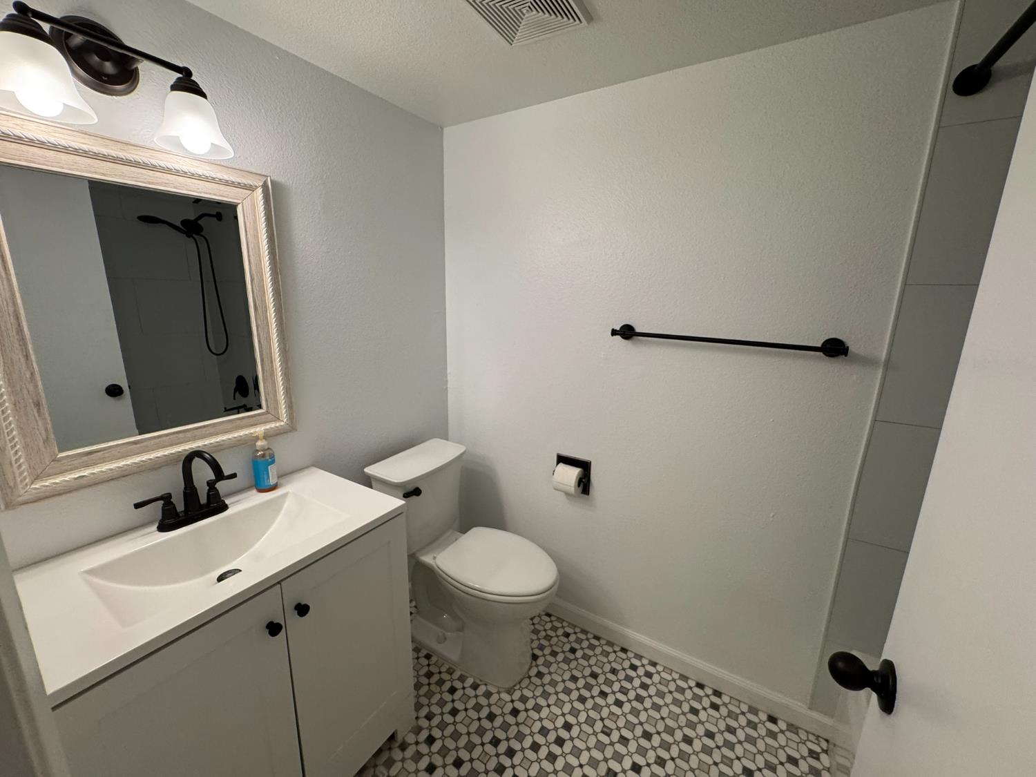 325 Standiford Avenue 7