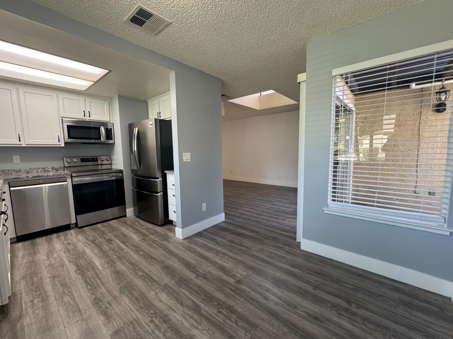 325 Standiford Avenue 7