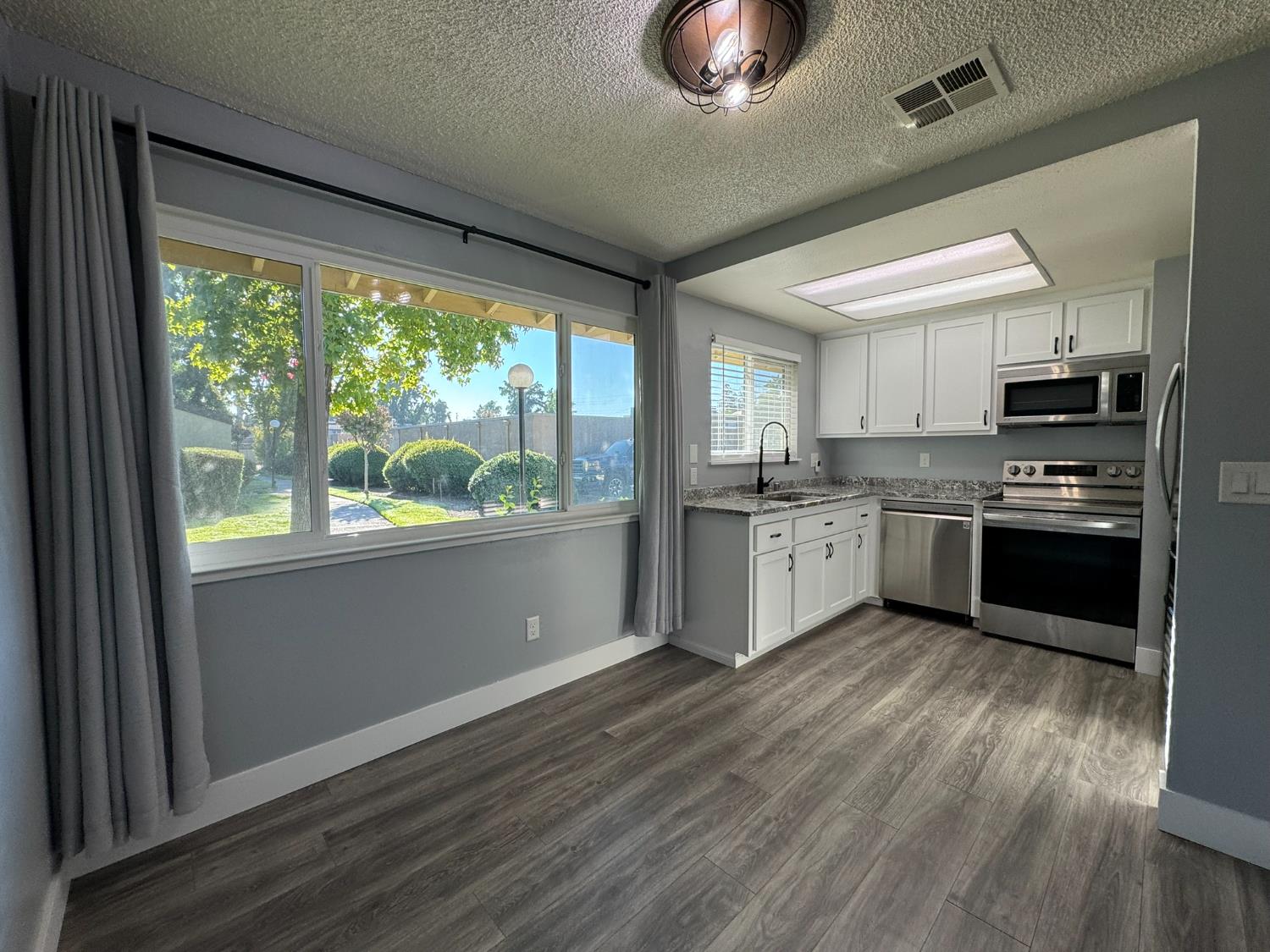 325 Standiford Avenue 7