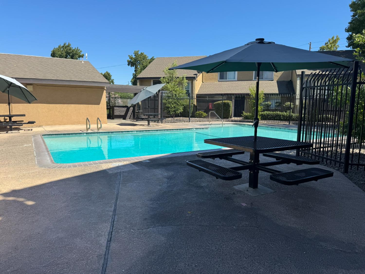 325 Standiford Avenue 7