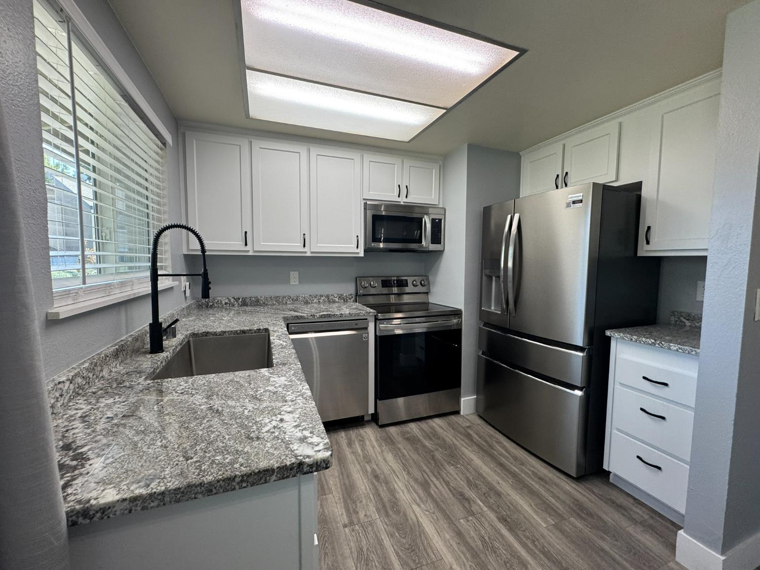 325 Standiford Avenue 7